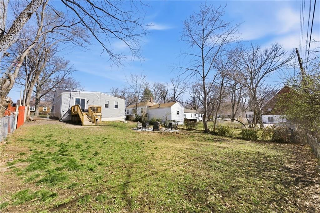 409 W 86th Terrace — photo 34