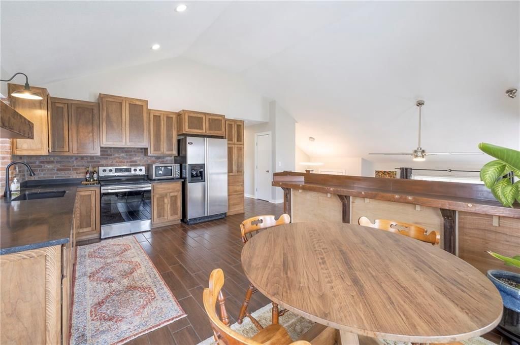 908 NE Bristol Drive — photo 15