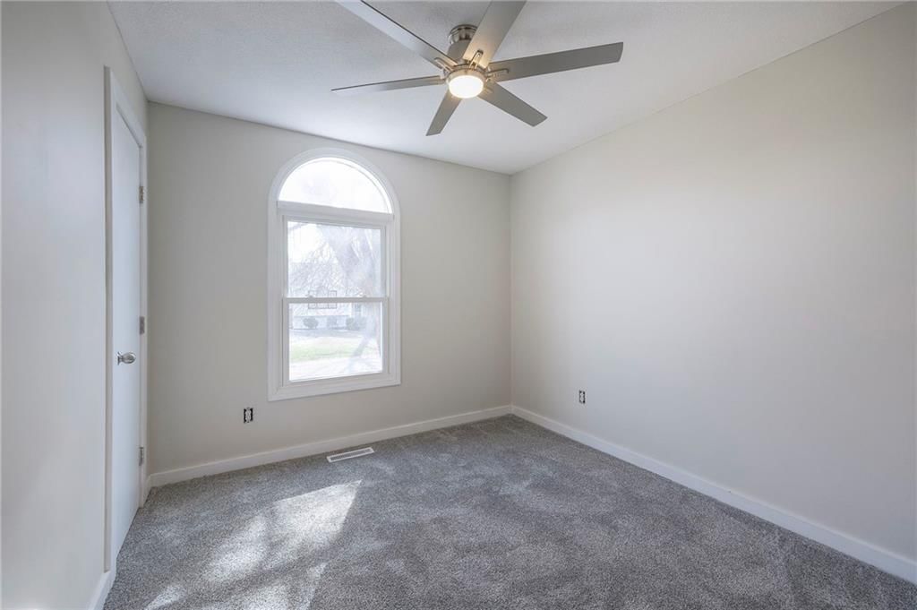 908 NE Bristol Drive — photo 19