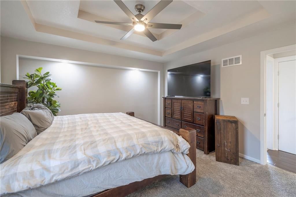 908 NE Bristol Drive — photo 25