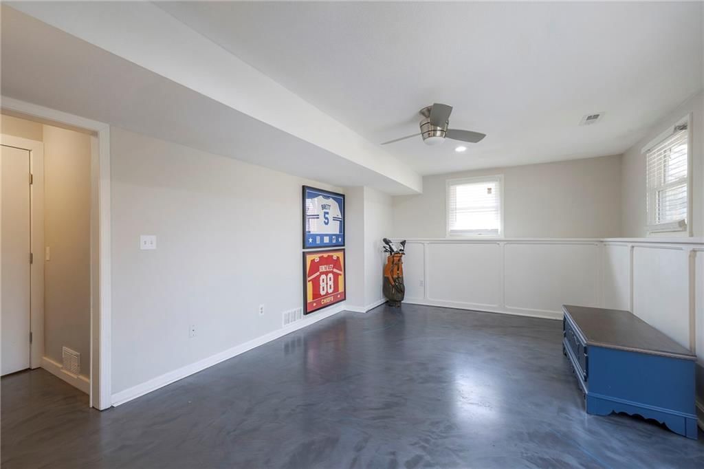 908 NE Bristol Drive — photo 28