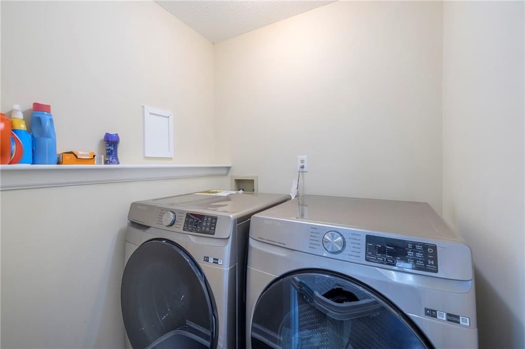 908 NE Bristol Drive — photo 29