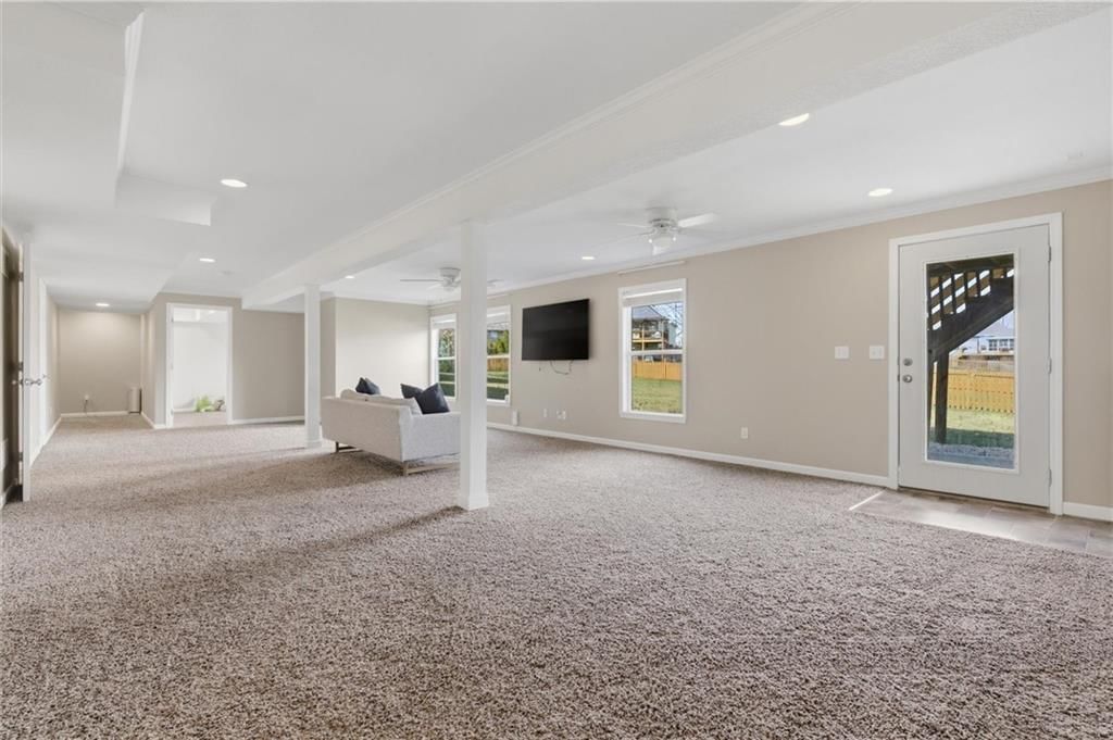 1010 WELLINGTON Way — photo 16