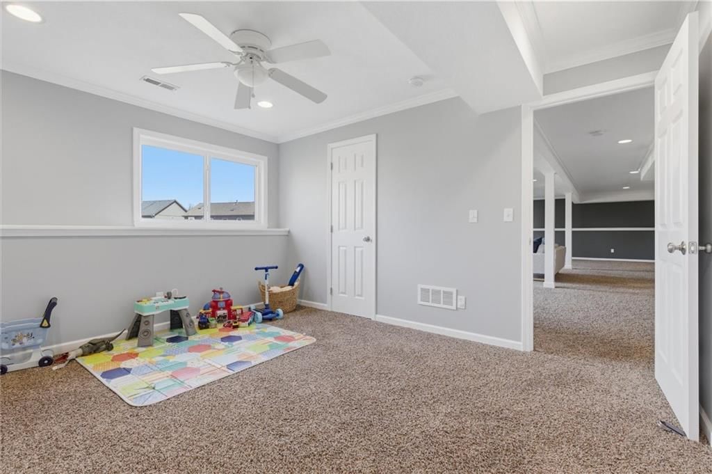 1010 WELLINGTON Way — photo 22