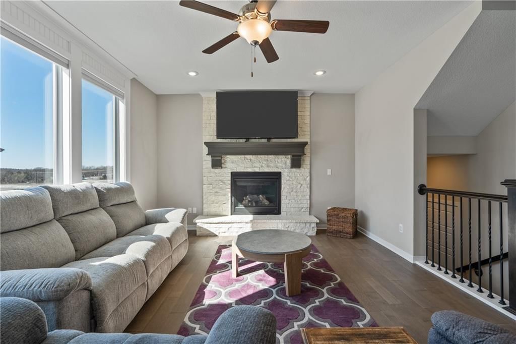 23823 W 58th Terrace — photo 8