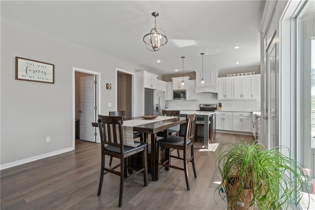 23823 W 58th Terrace — photo 9
