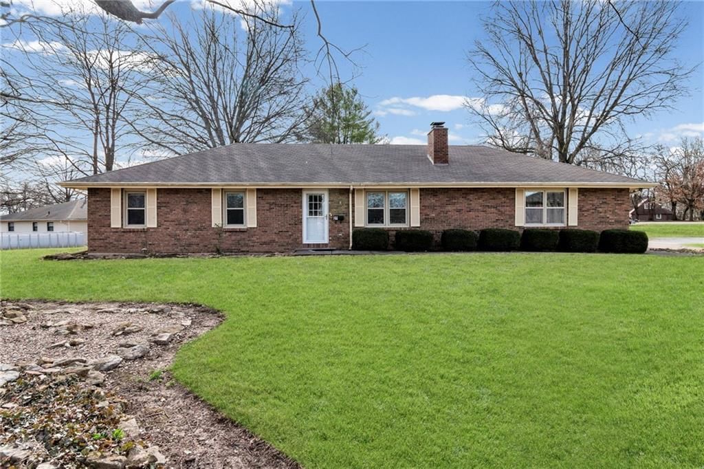 27 Circle Drive, Plattsburg, MO
