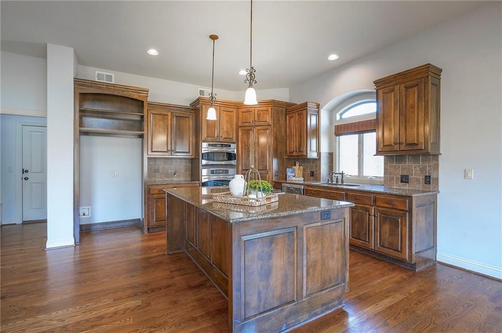 14666 S Bond Street — photo 36