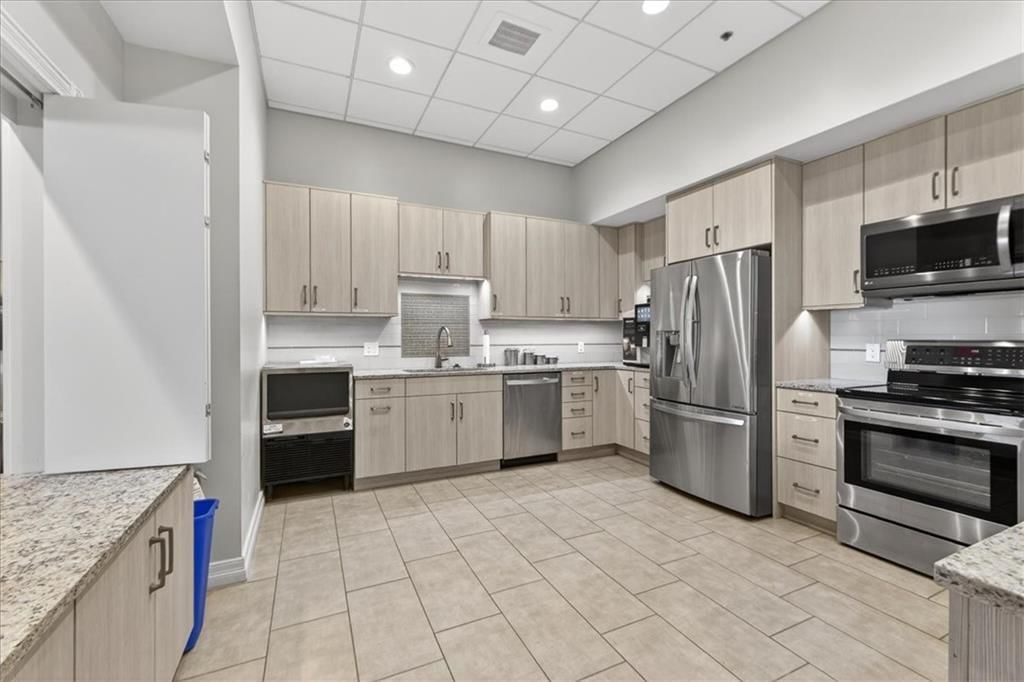 4900 Central Street — photo 31