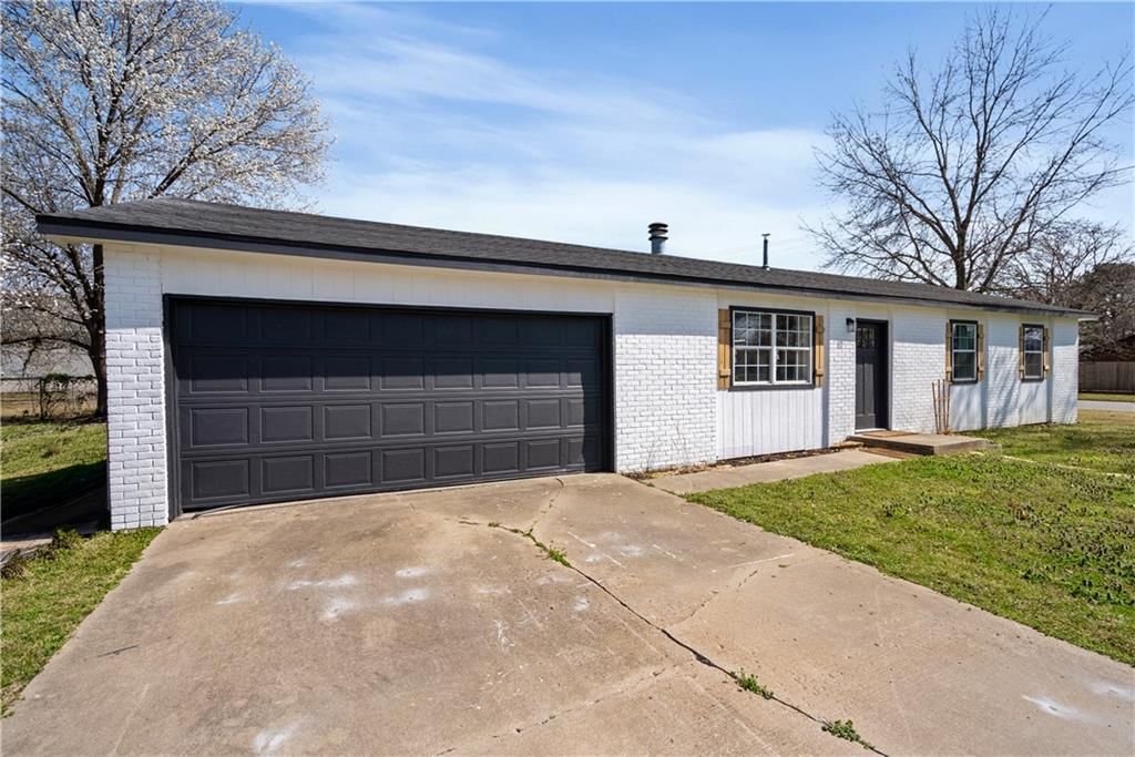 401 N Edgewood Drive — photo 3