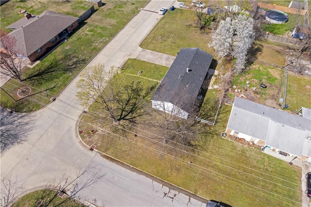 401 N Edgewood Drive — photo 55