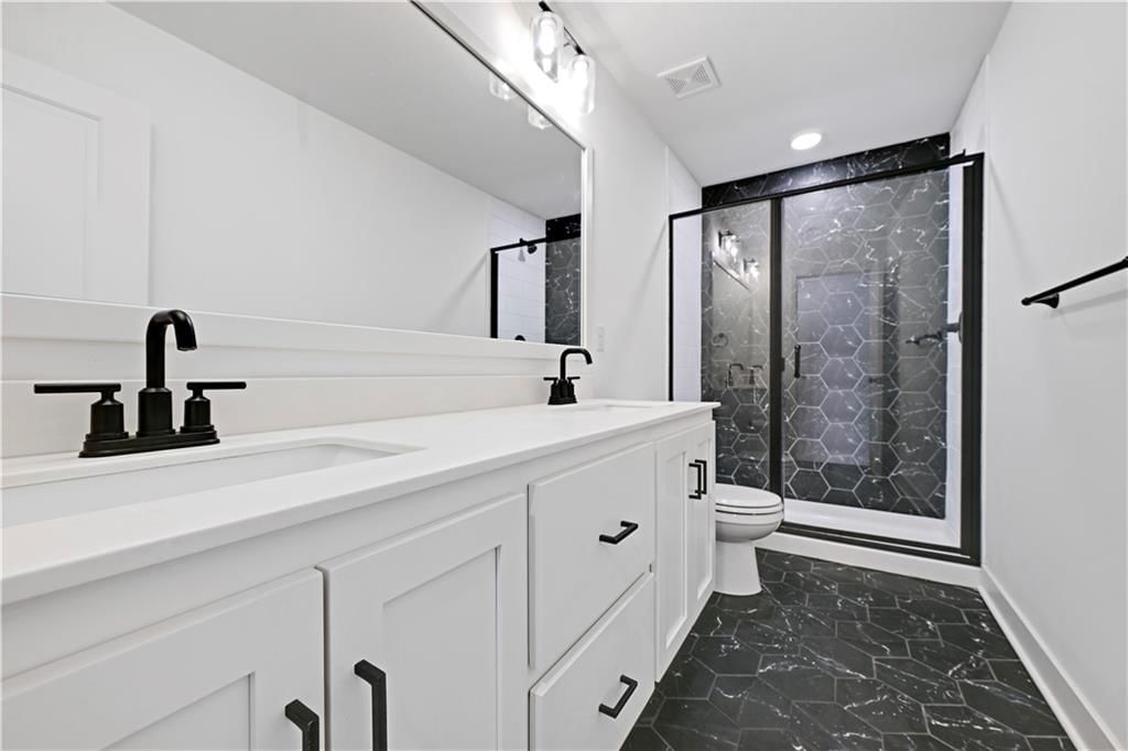 3336 Tracy Avenue — photo 17