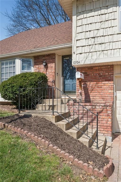 10104 W 98th Terrace — photo 3
