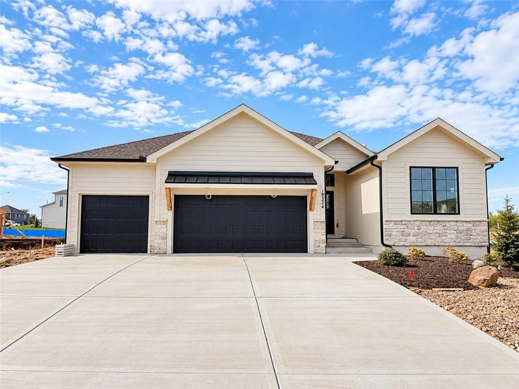 19324 Mahaffie Street, Spring Hill, KS