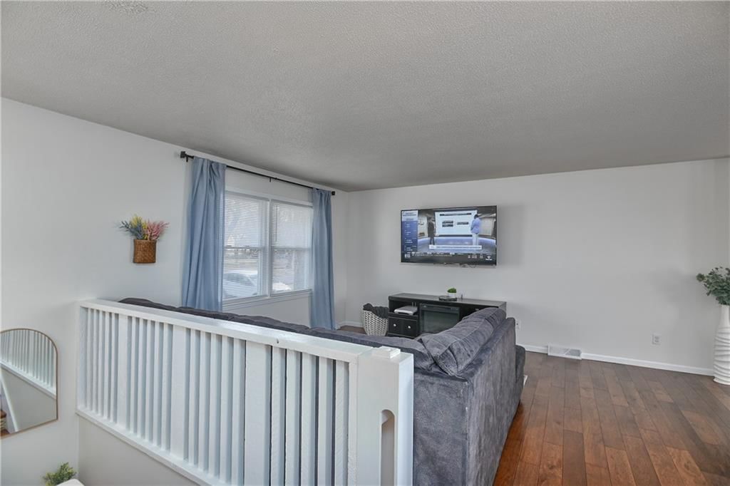 509 W South Street — photo 11