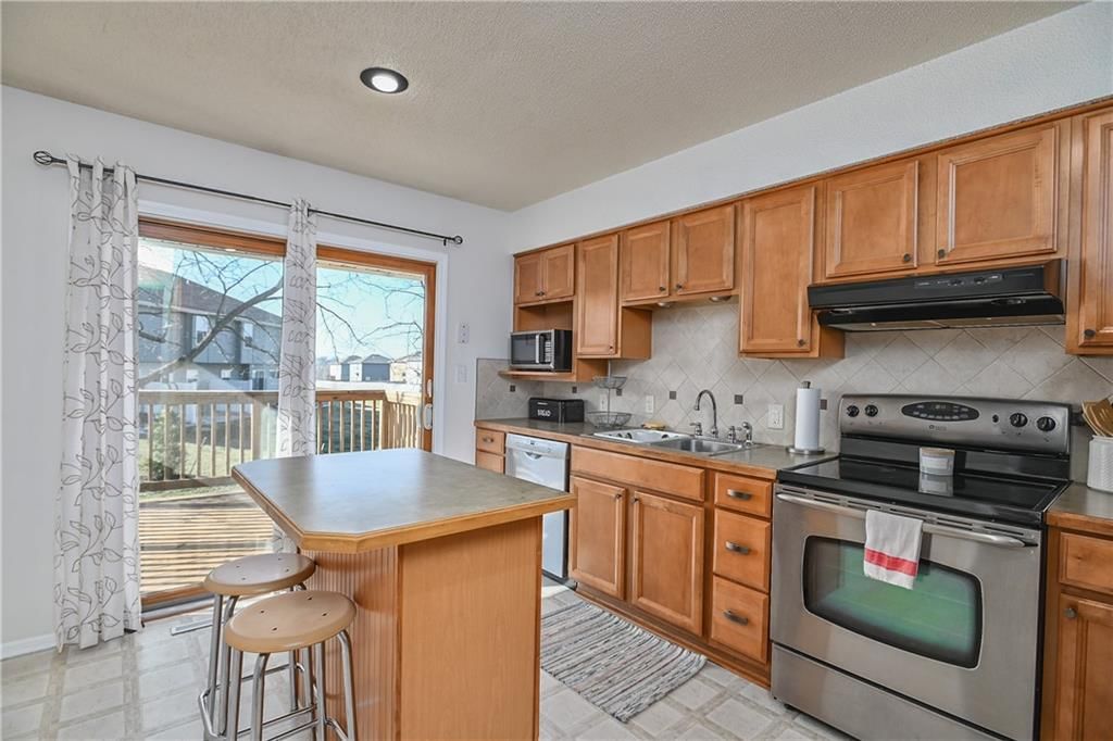 509 W South Street — photo 12