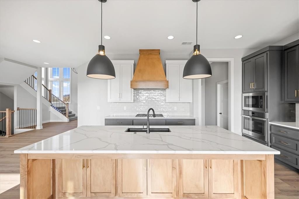 17183 S Laurelwood Street — photo 11
