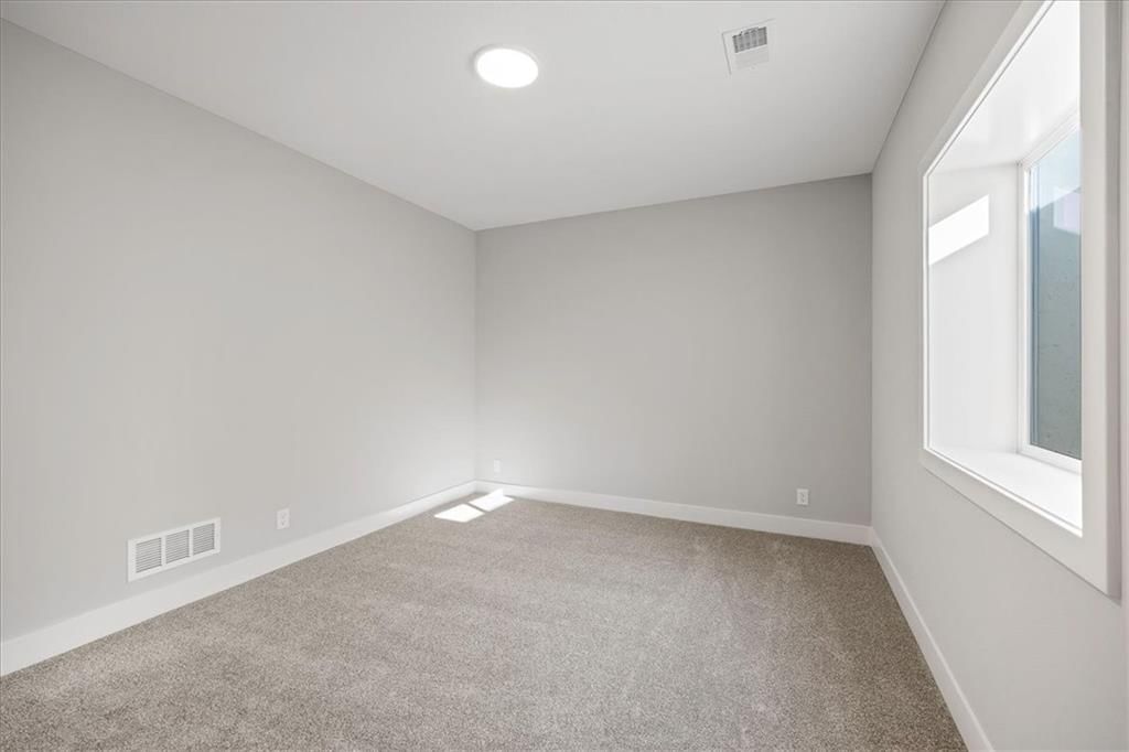17183 S Laurelwood Street — photo 45