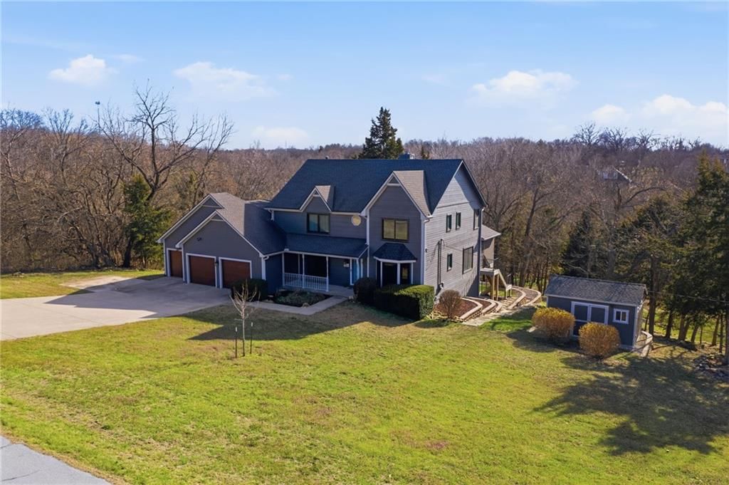 8960 Craig Drive, De Soto, KS
