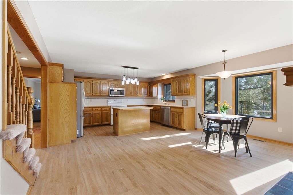 8960 Craig Drive — photo 4