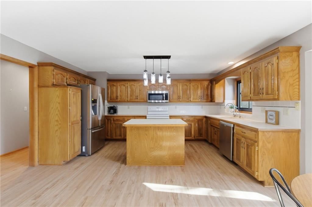 8960 Craig Drive — photo 5