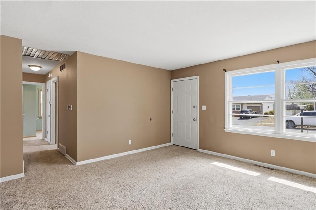 5106 NE 44th Street — photo 5