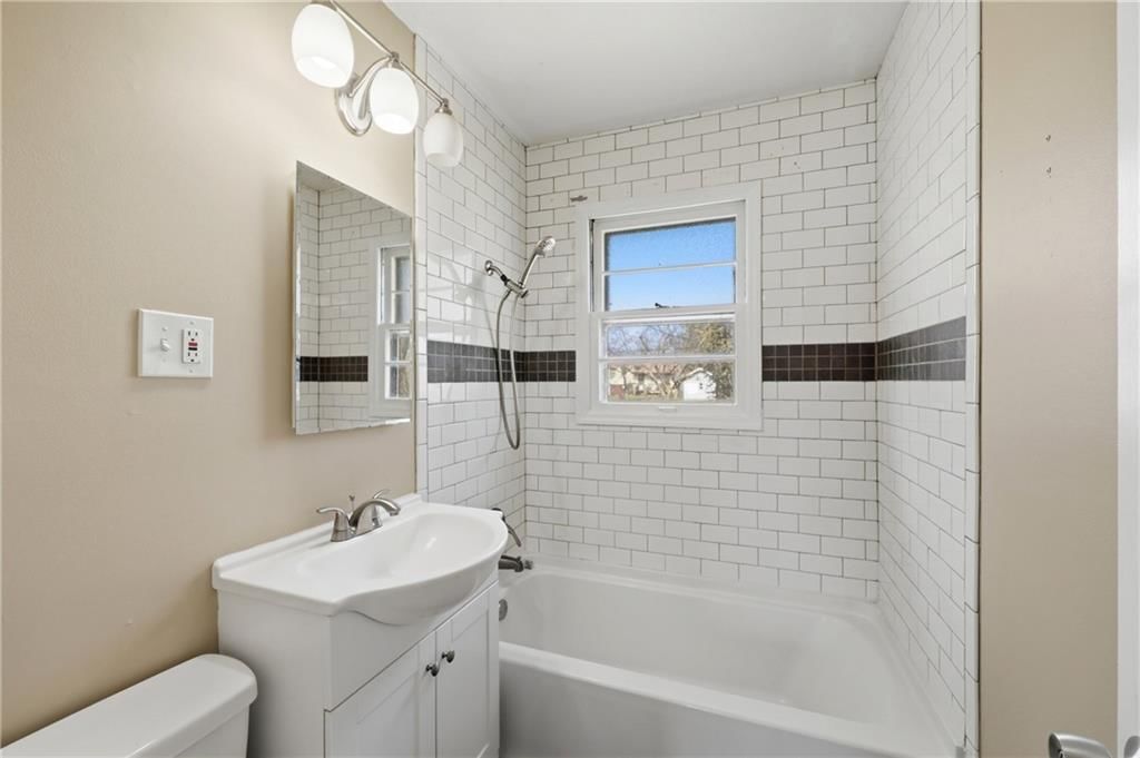 5106 NE 44th Street — photo 17