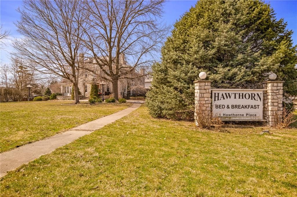 1 Hawthorne Place — photo 4