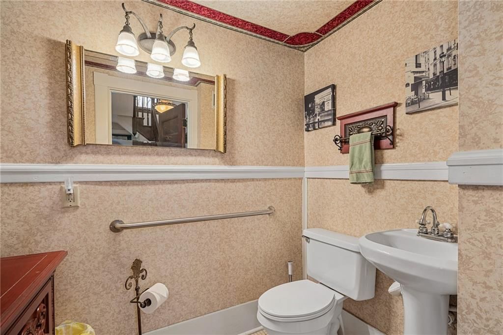 1 Hawthorne Place — photo 24