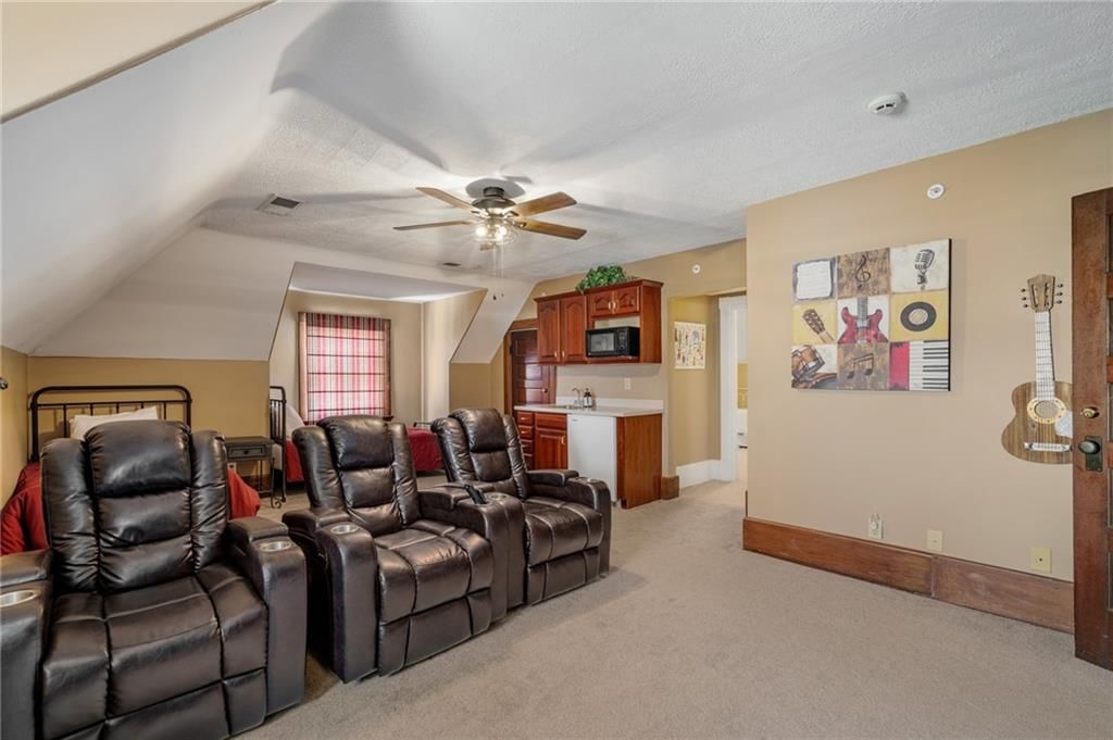 1 Hawthorne Place — photo 41