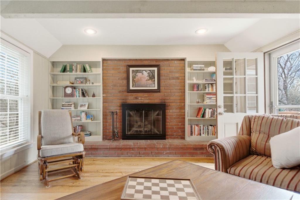 5617 W 86th Terrace — photo 8