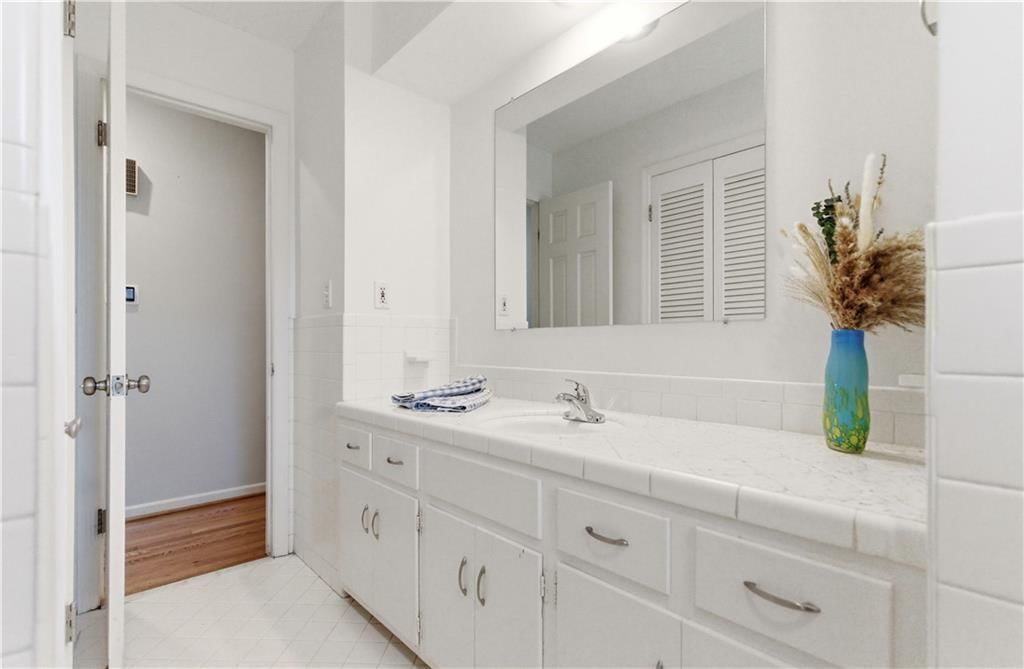5617 W 86th Terrace — photo 33