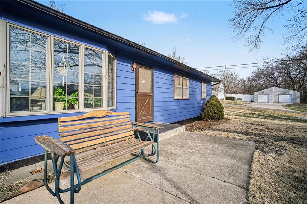 17527 Bellevue Drive — photo 4