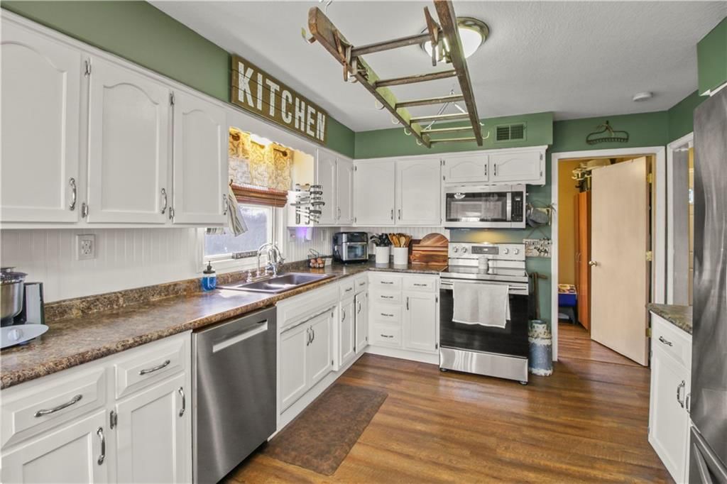 3308 E 303rd Street — photo 10