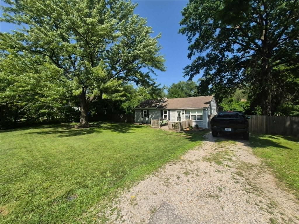 5417 Laurel Avenue — photo 3