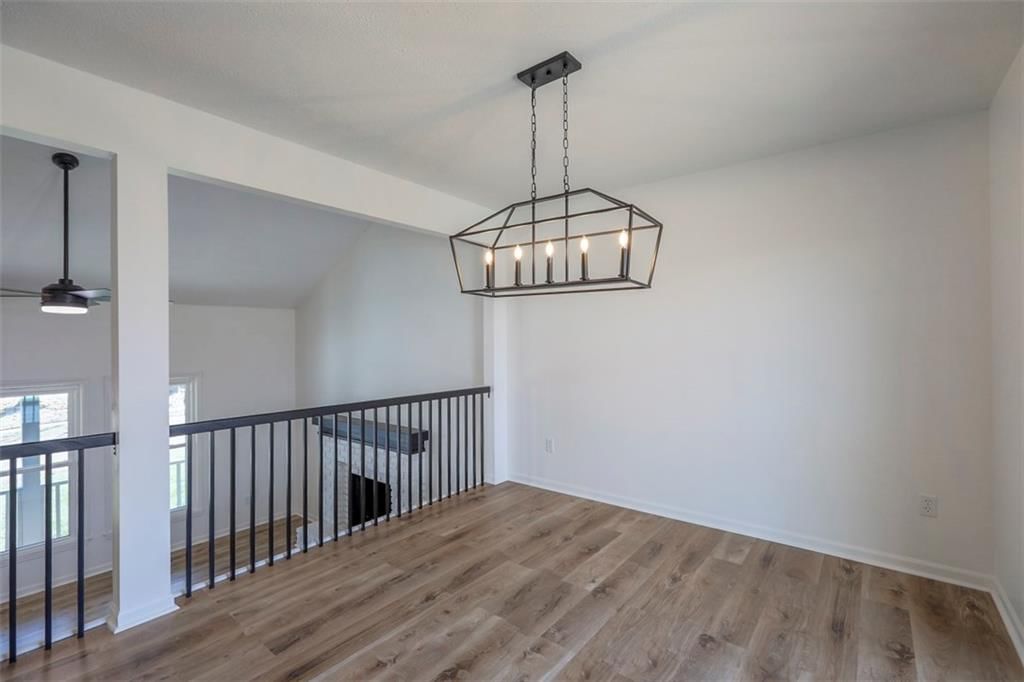 412 NE Crescent Street NE — photo 12