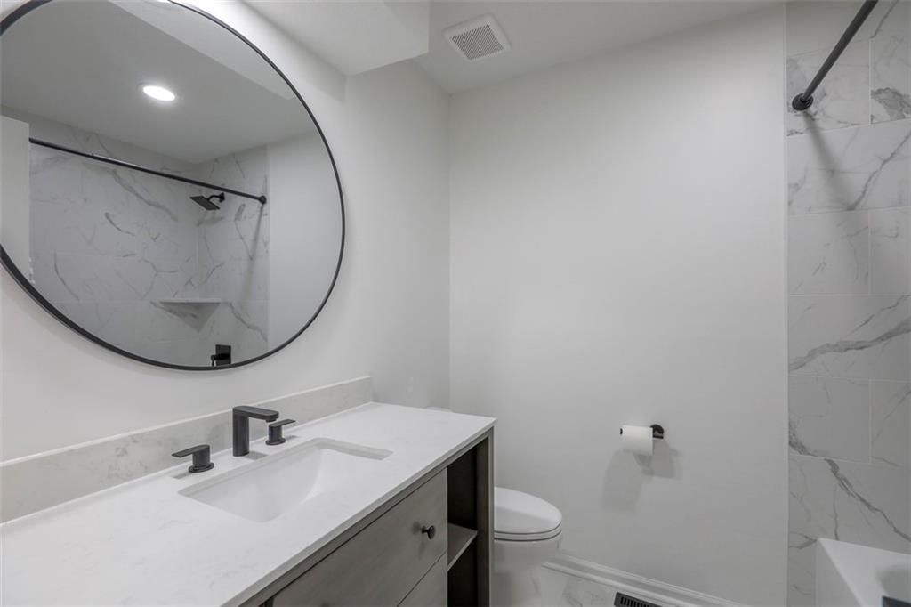 412 NE Crescent Street NE — photo 15