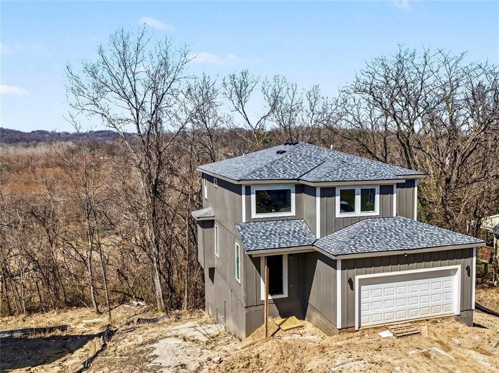5516 NW Verlin Drive — photo 2