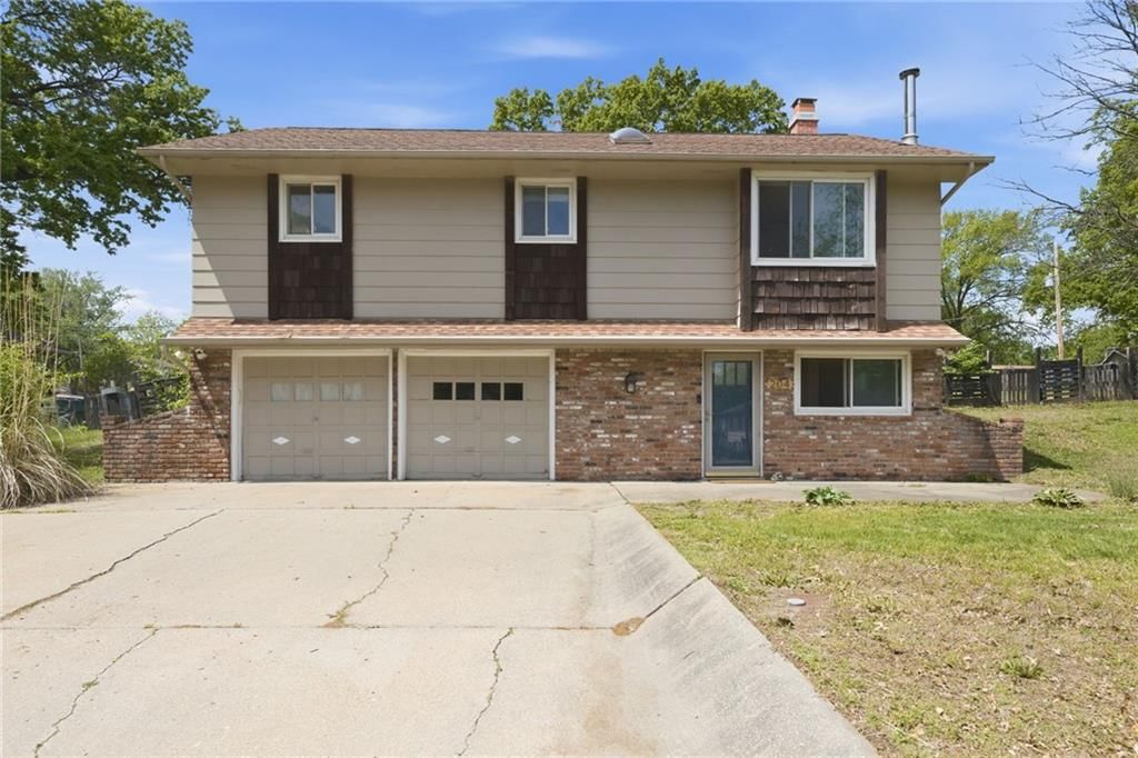 204 Topeka Avenue, Leavenworth, KS