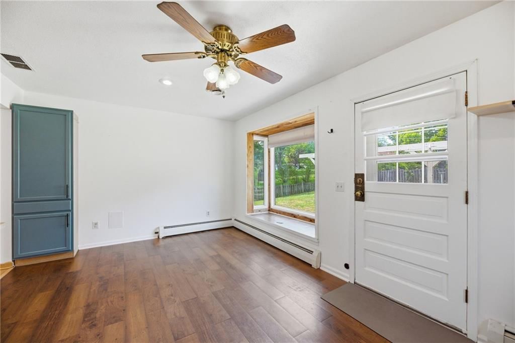 204 Topeka Avenue — photo 10