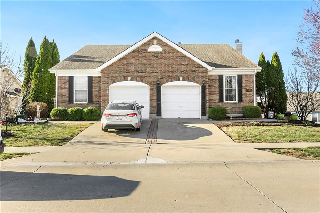 1209 SW Wysteria Drive — photo 3