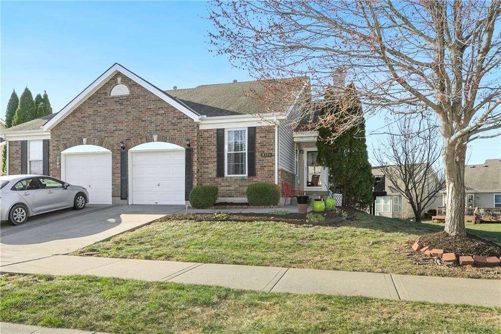 1209 SW Wysteria Drive — photo 4