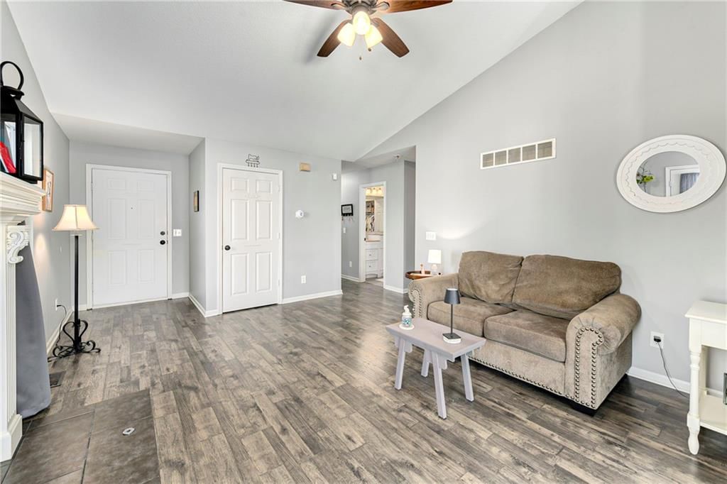 1209 SW Wysteria Drive — photo 10
