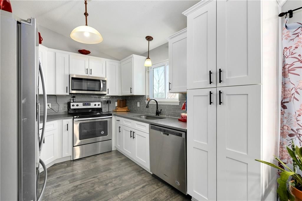 1209 SW Wysteria Drive — photo 14