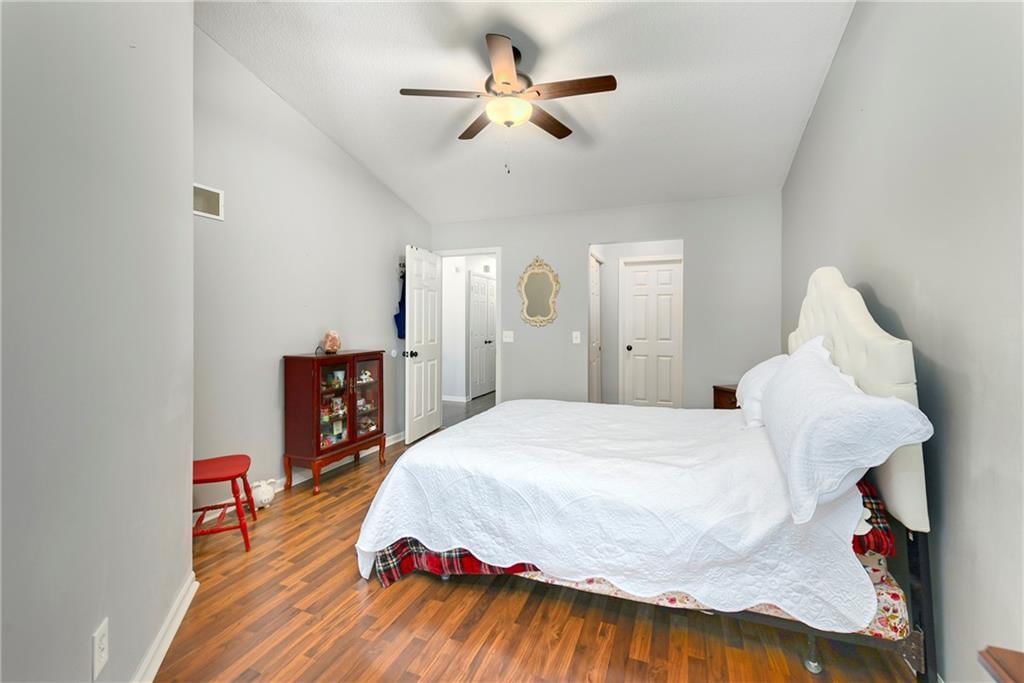 1209 SW Wysteria Drive — photo 22