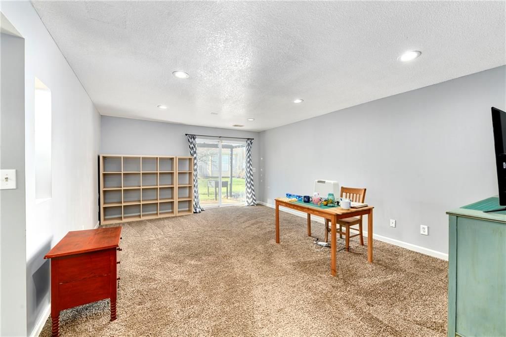 1209 SW Wysteria Drive — photo 30