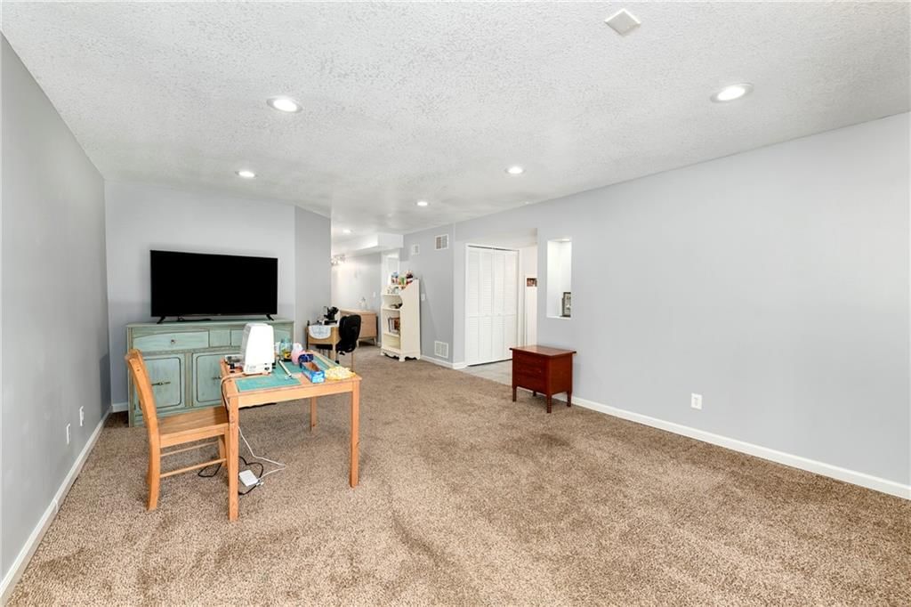1209 SW Wysteria Drive — photo 31