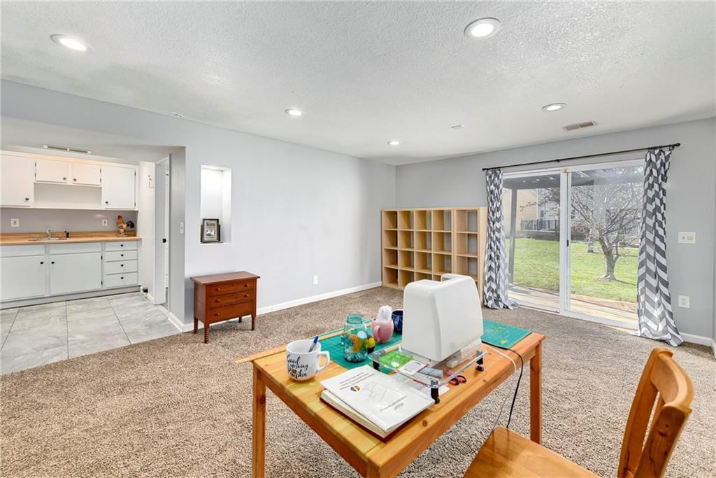 1209 SW Wysteria Drive — photo 32
