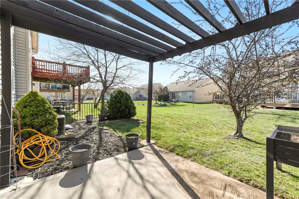 1209 SW Wysteria Drive — photo 36