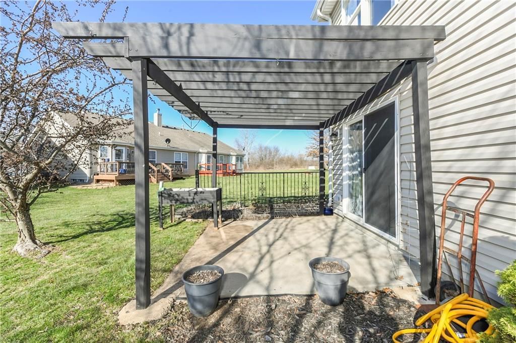 1209 SW Wysteria Drive — photo 37